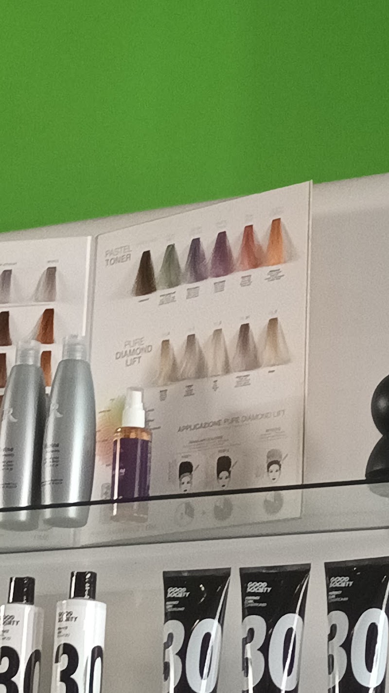 Hair 9 Coiffure - Coiffure Charleroi - OneBooking