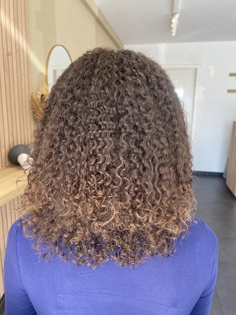 Beauty Curls - Krullenkapper / Make-up artist - Coiffure Ostend - OneBooking