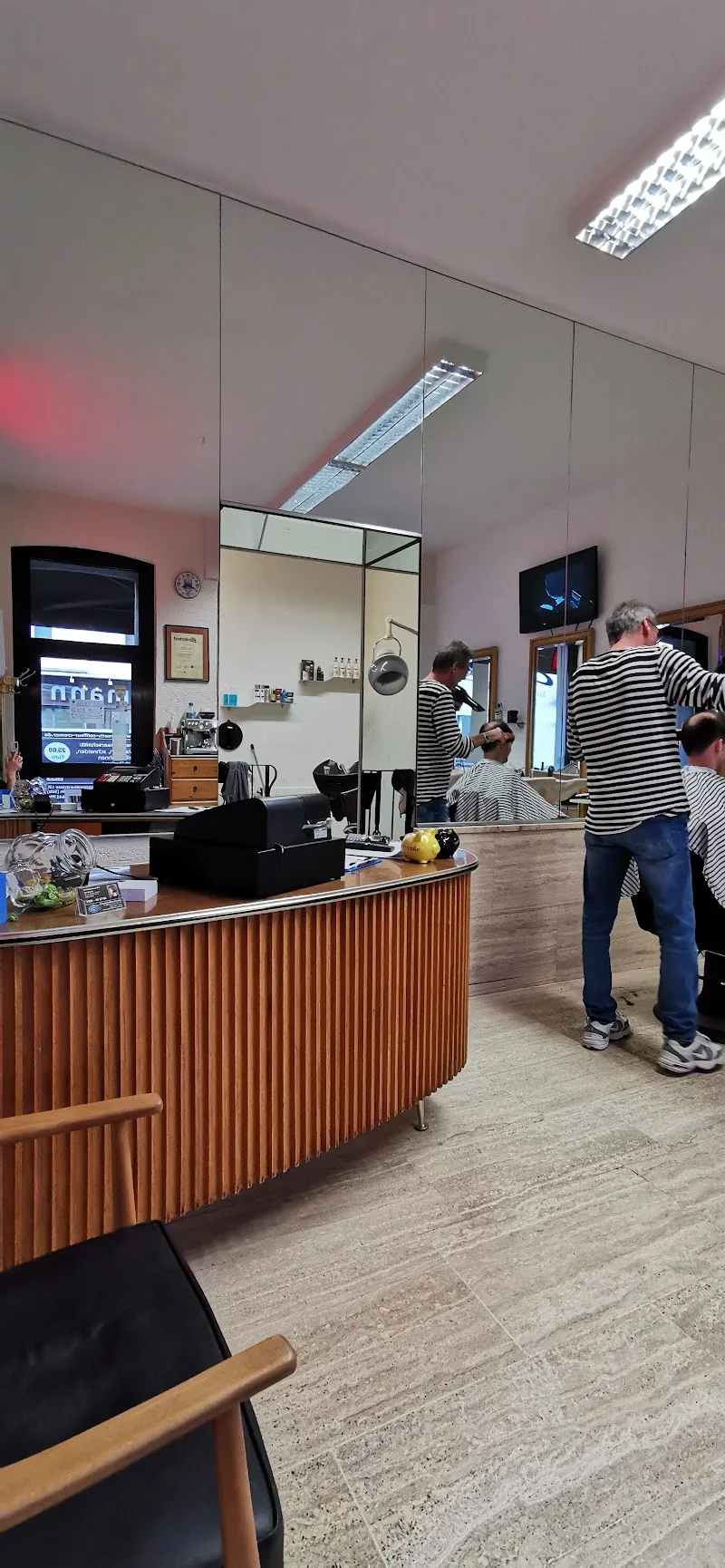 J. Cremer Friseursalon - Coiffure Cologne - OneBooking