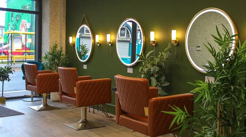 Red Door Hair Studio