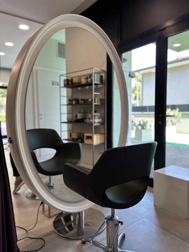 Stilnovo Parrucchieri Professionisti dell'immagine Hair SPA - Coiffure Forlì - OneBooking
