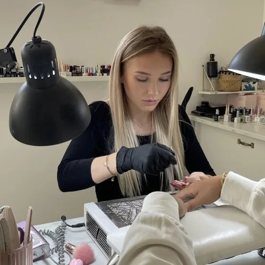 Nails secret byS