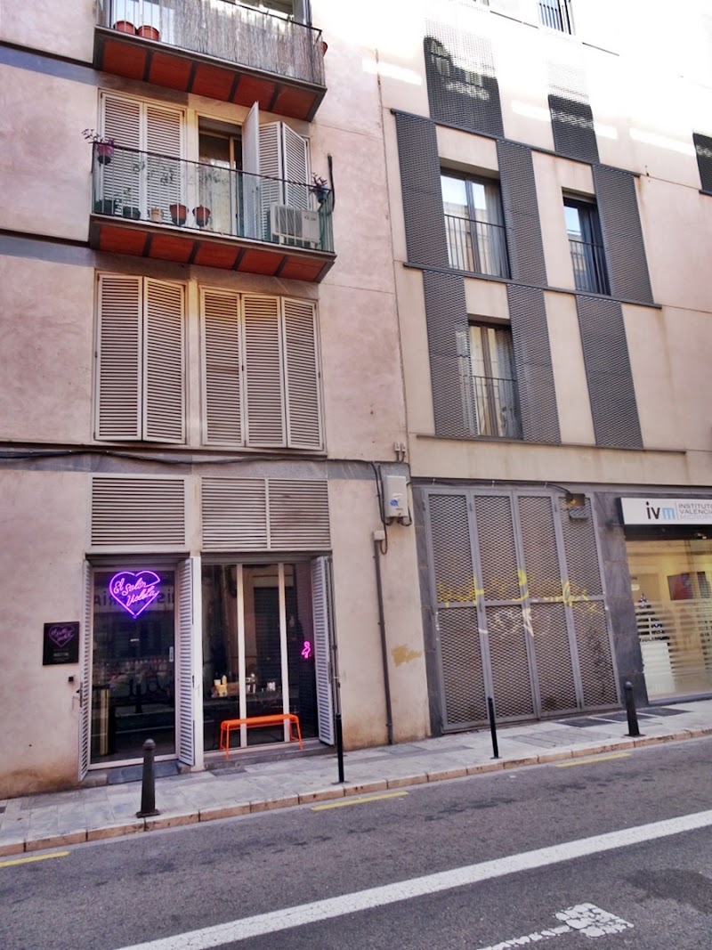El Salón Violeta - Hairdressing - Coiffure València - OneBooking
