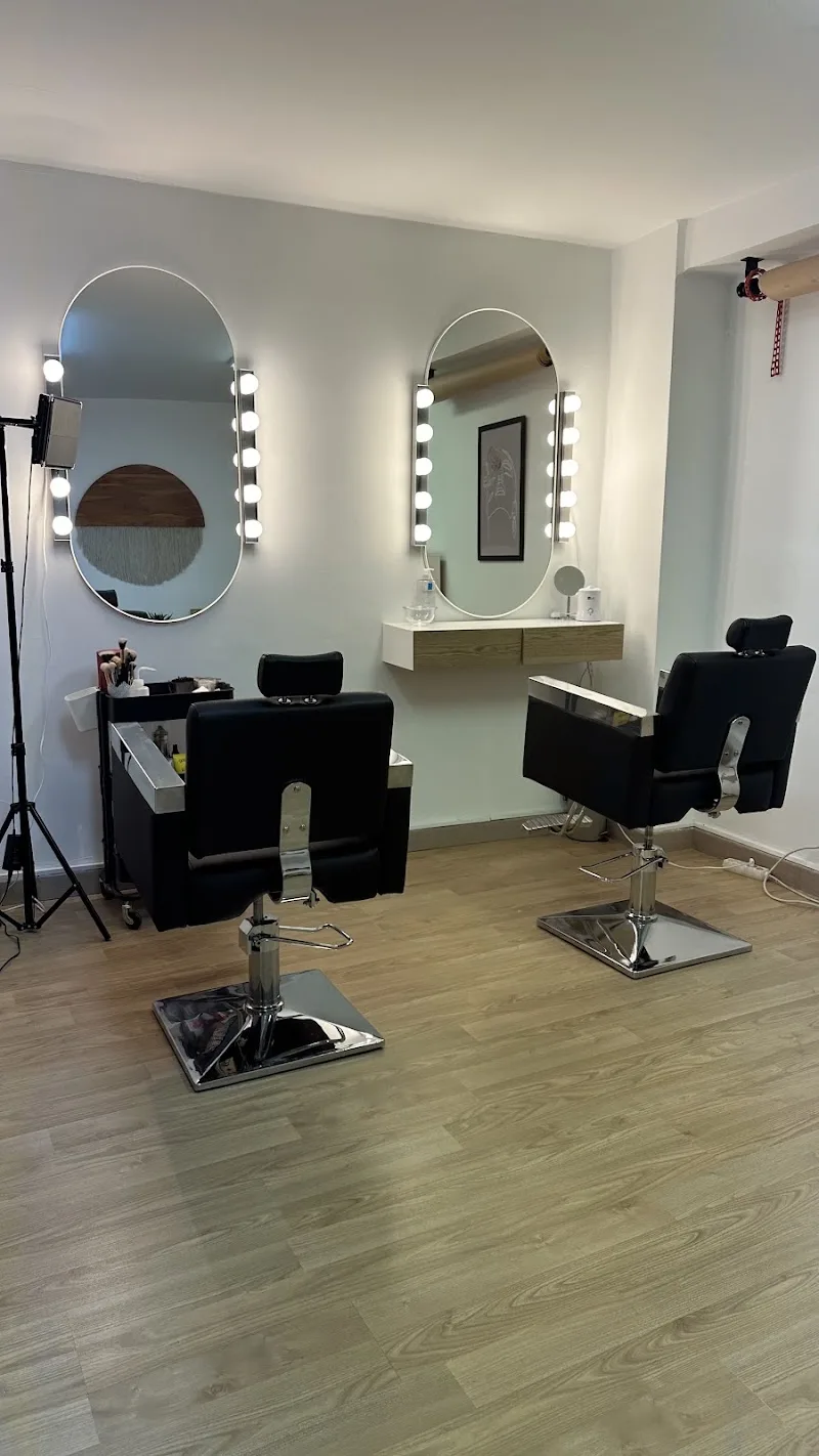 Mona Beauty Studio - Granada - Institut de beauté Granada - Photo de couverture - OneBooking
