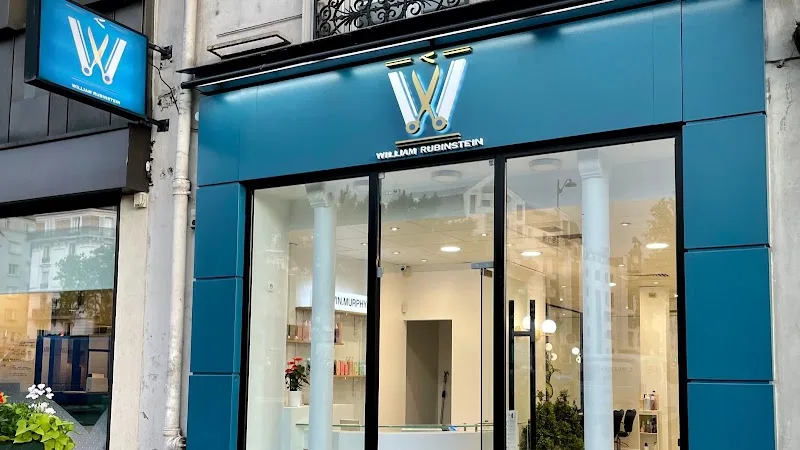 Le W