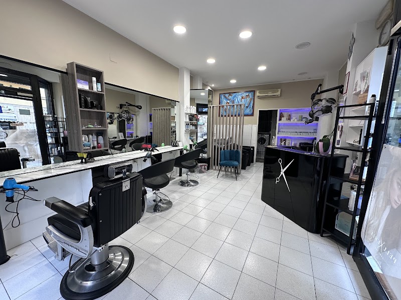 Parrucchiere Pelukeria Uomo E Donna - Coiffure Florence - OneBooking