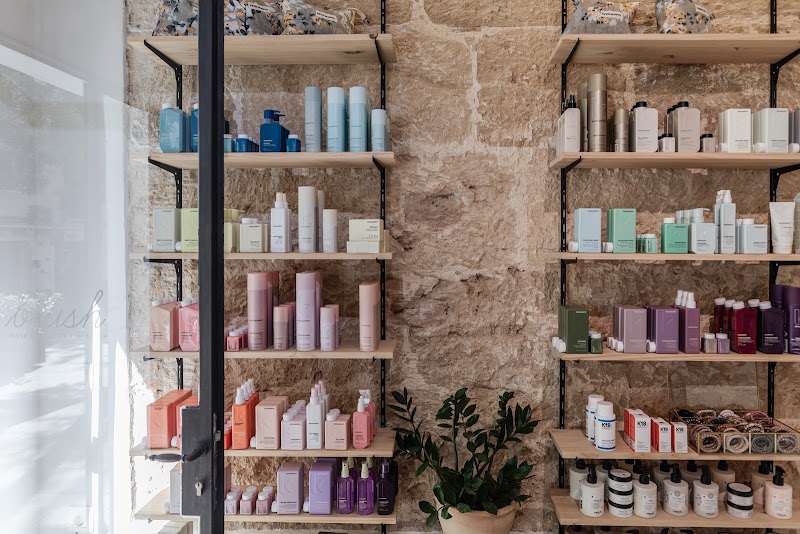Blush Hair & Beauty Lounge - Coiffure Palma De Mallorca - OneBooking