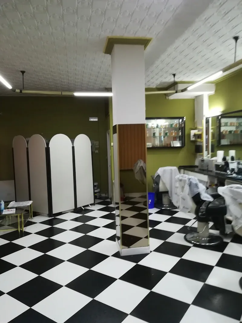 Andrade's 90 Peluqueros - Coiffure Alcalá De Henares - OneBooking