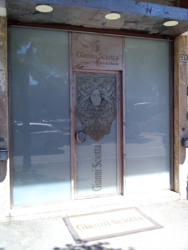 Parrucchieri Gianni Sciotta - Coiffure Foggia - OneBooking