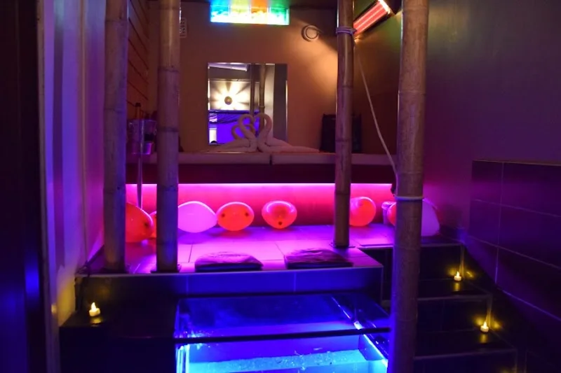 Spa & Lounge 383