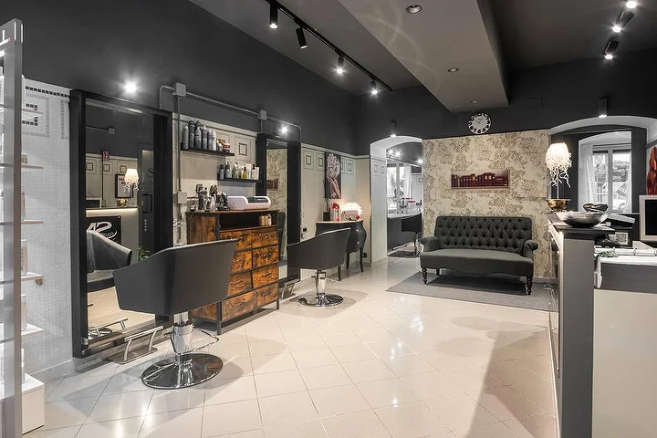 ST parrucchieri - Coiffure Genoa - OneBooking