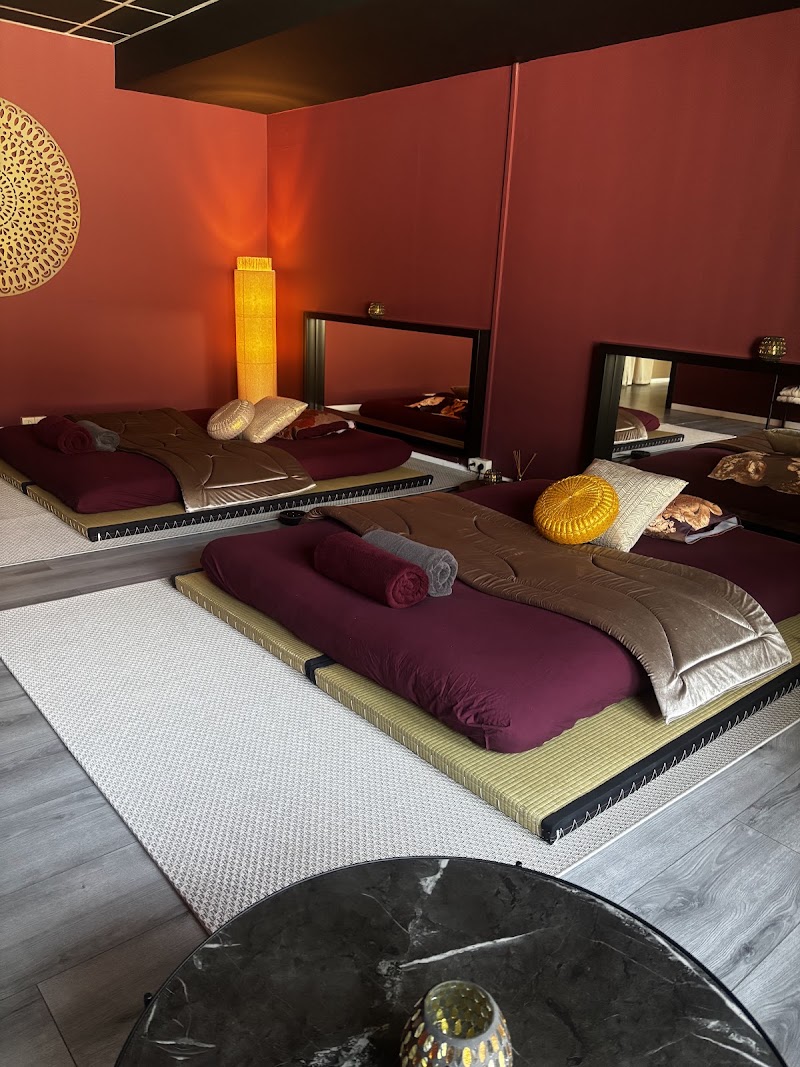 L’AURA TANTRA MASSAGES