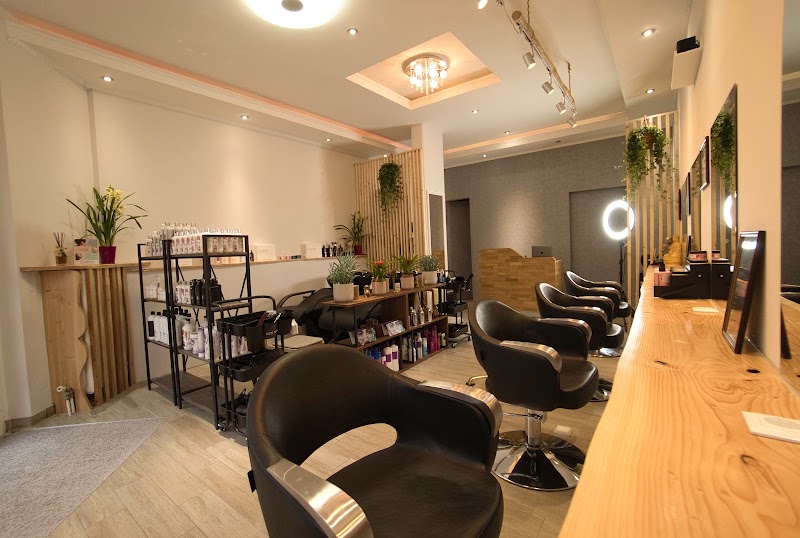 KEN NYN - ART OF HAIR / Friseur München BALAYAGE & BLOND - Coiffure Munich - OneBooking