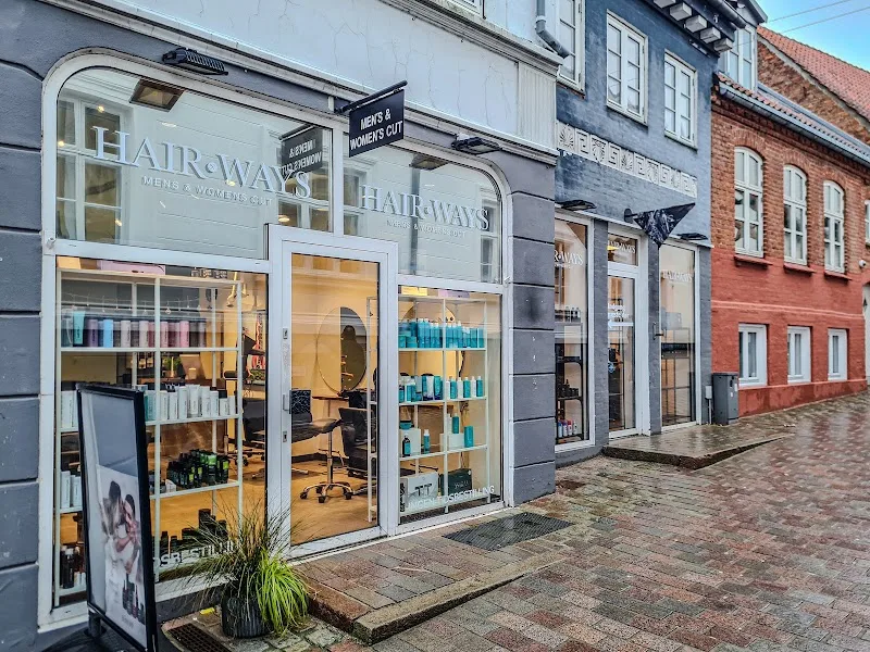 Women's Cut - Coiffure Viborg - Photo de couverture - OneBooking