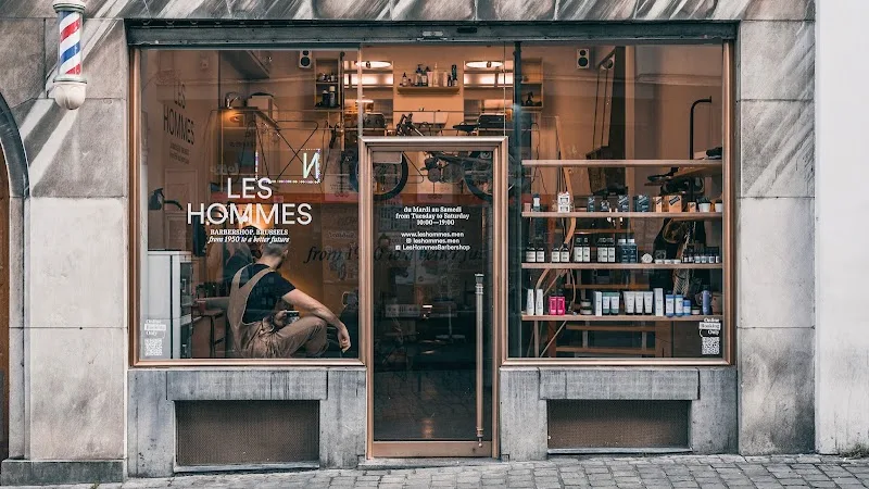 Les Hommes