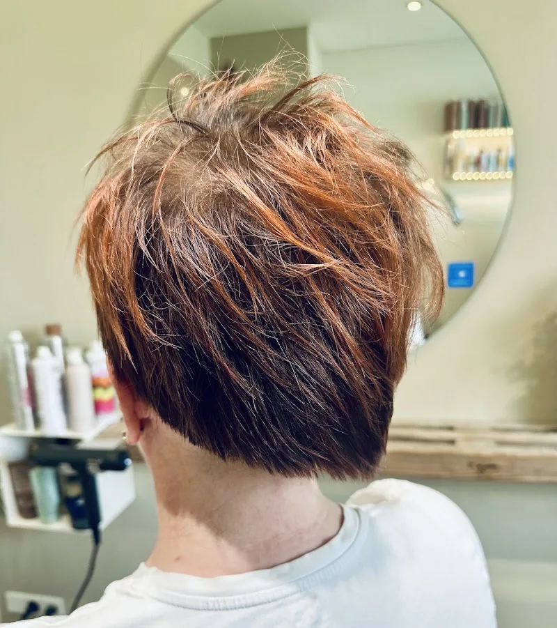 Salon HAIR