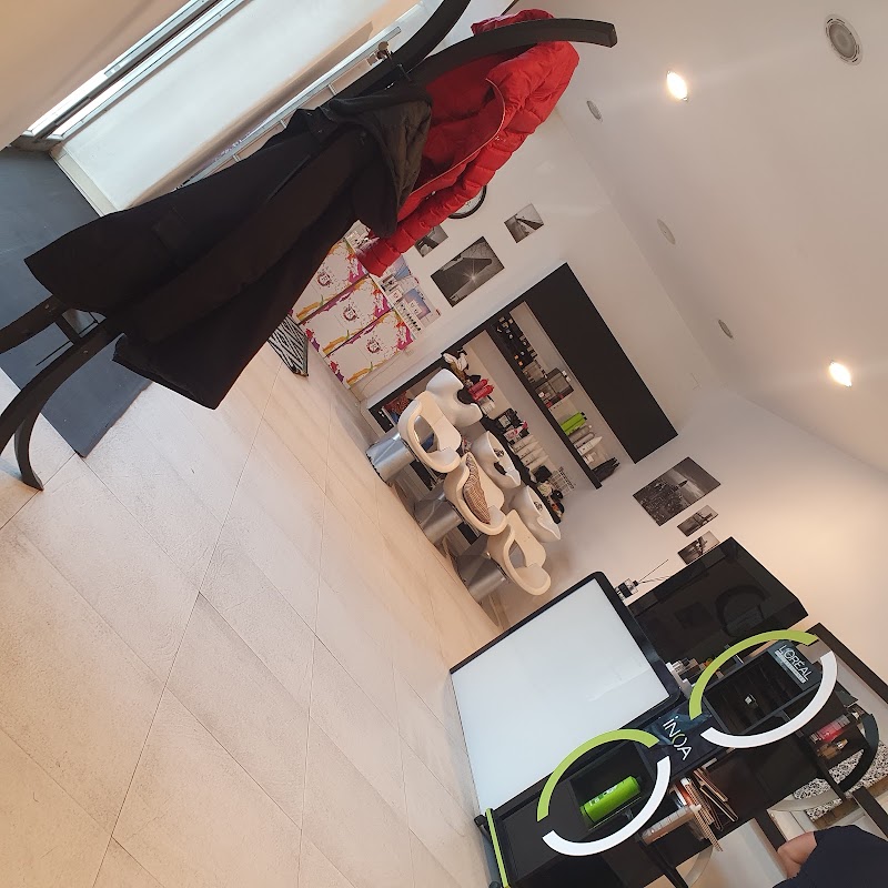 Hair Studio Di Massimo Ariti - Coiffure Catania - OneBooking