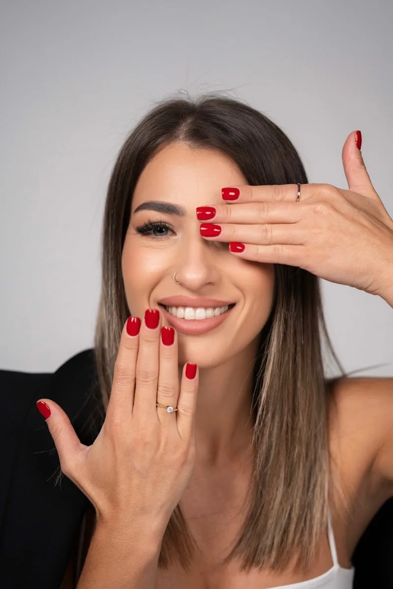 Angelica Madelina - Academia y salón de manicura - Institut de beauté Oviedo - Photo de couverture - OneBooking