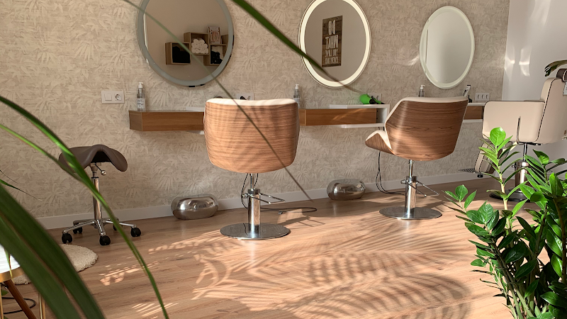 The One Hair Salon - Coiffure A Coruña - OneBooking