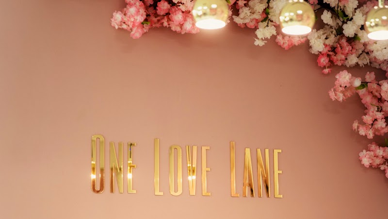 One Love Lane Hair and Beauty Salon