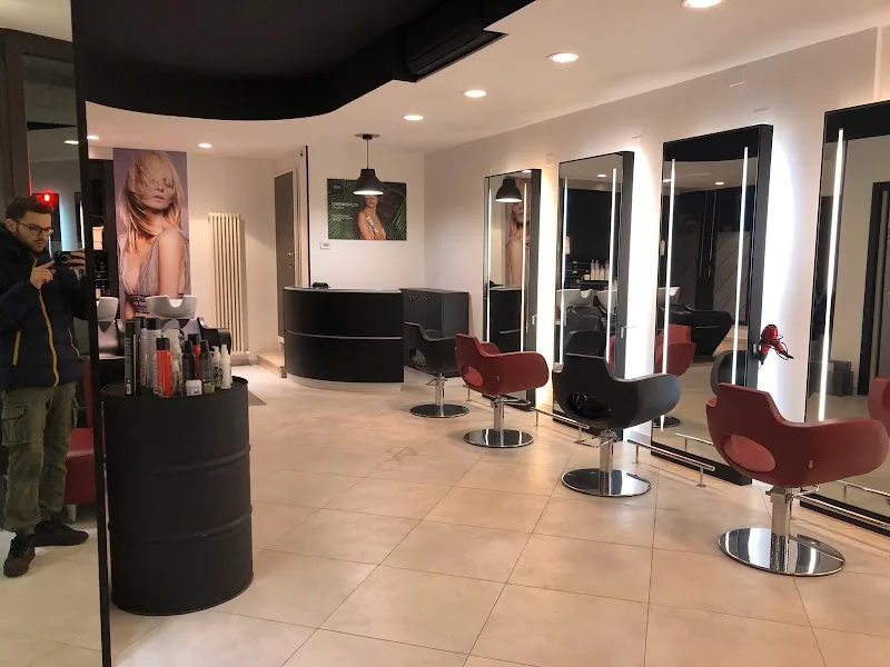 Enjoy Parrucchieri Bergamo - Coiffure Bergamo - OneBooking