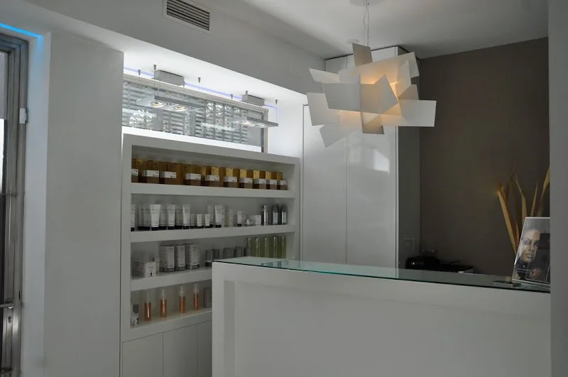 Clínica Benzaquén - Institut de beauté Málaga - Photo de couverture - OneBooking