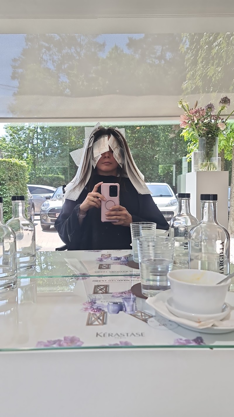 Luc Margiela Kapper - Coiffure Genk - Photo de couverture - OneBooking