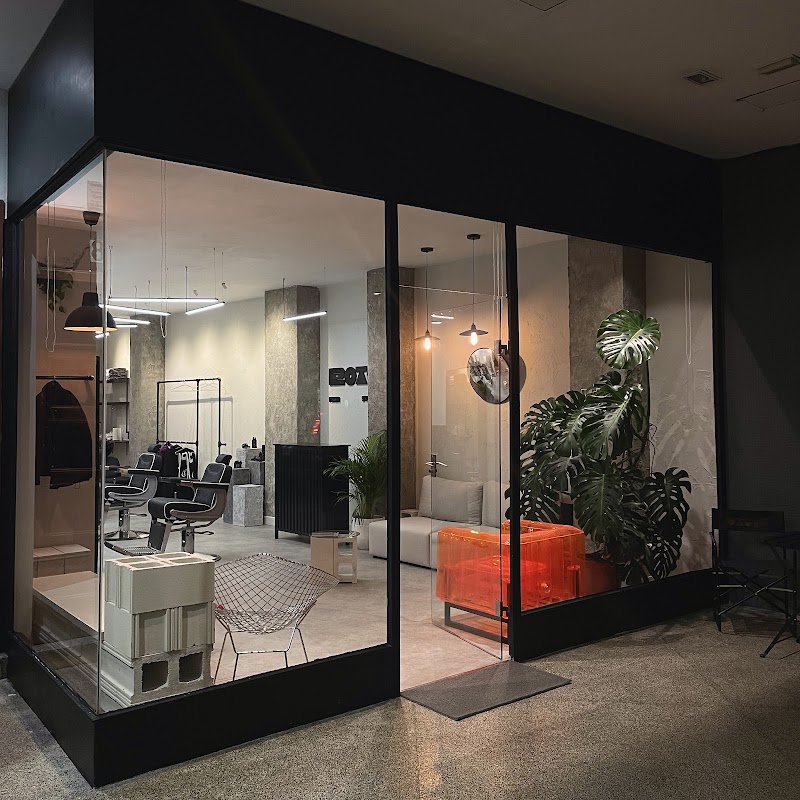 Roto Hair Studio - Coiffure A Coruña - OneBooking