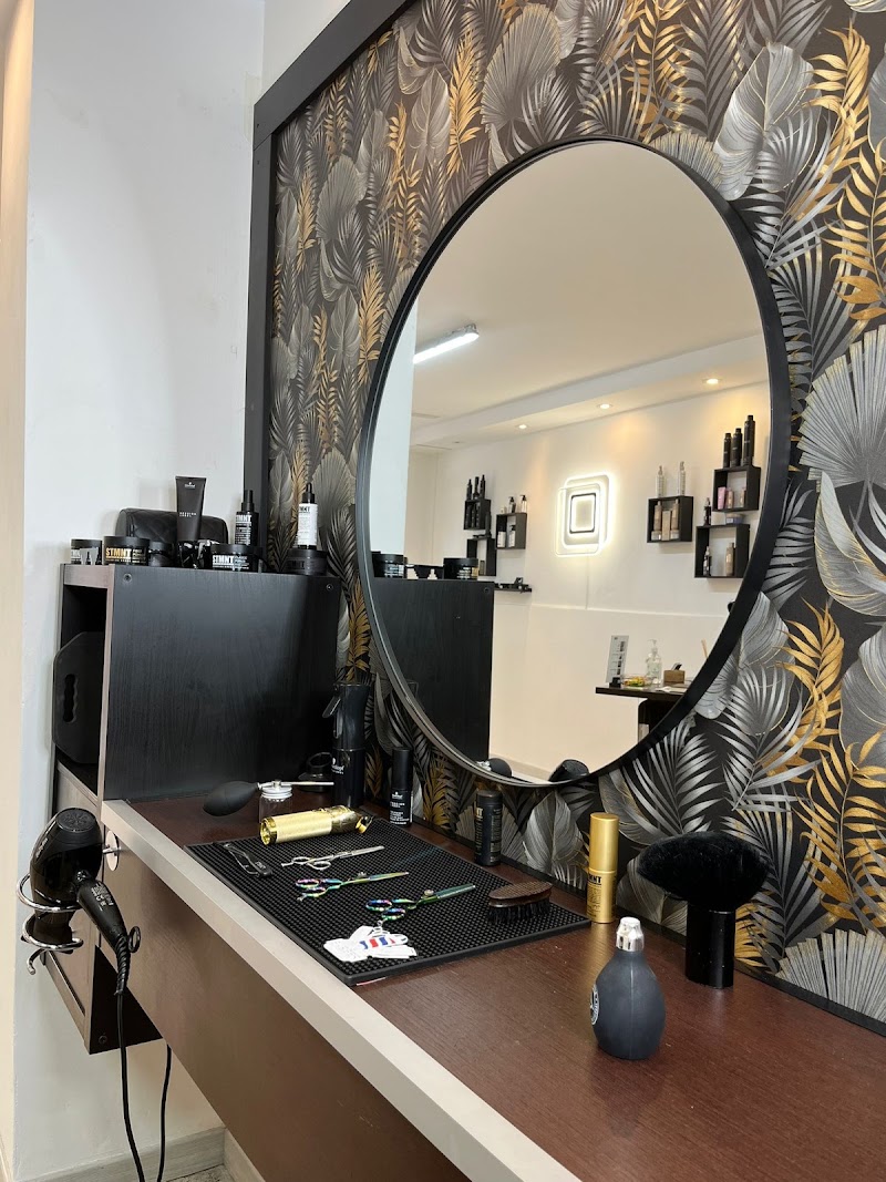Peluqueria Aries Studio y Salon - Coiffure Alicante - OneBooking