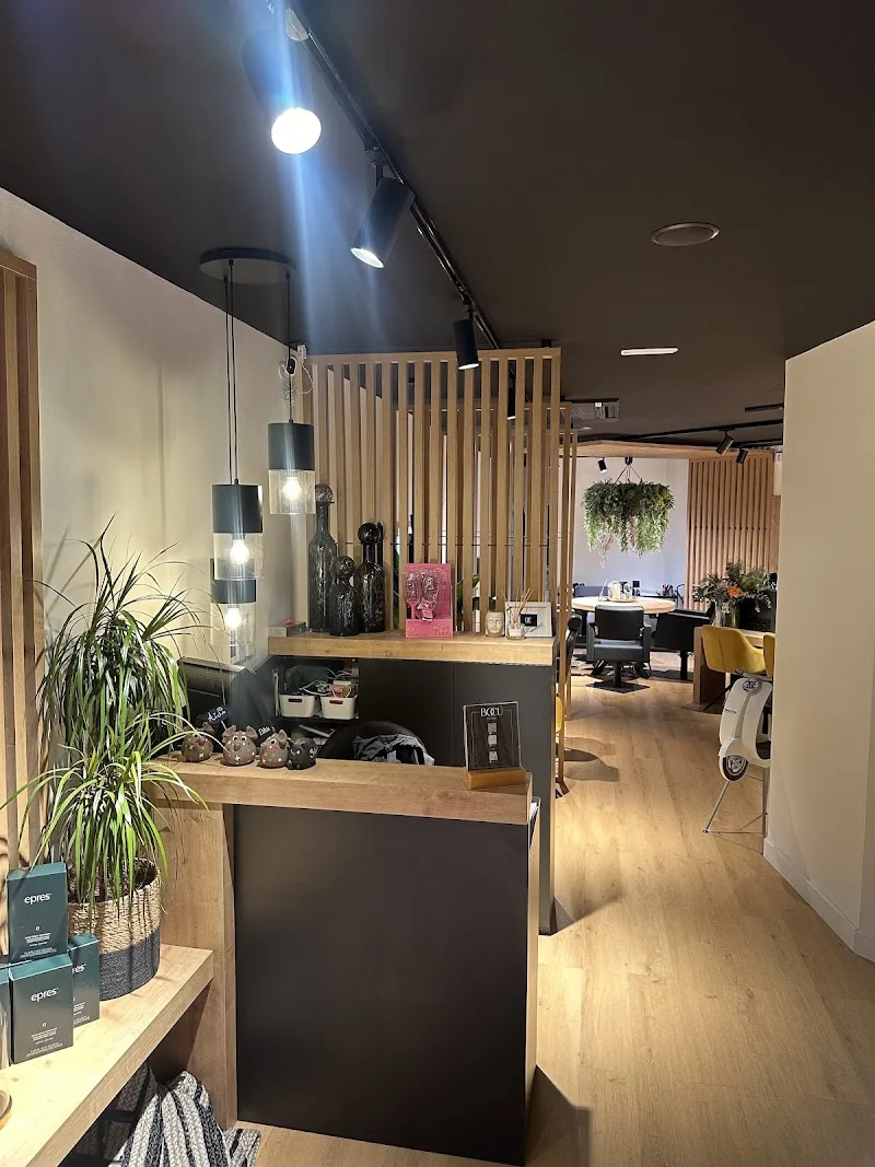 Peluqueria BOCÚ · El mejor Salón de Barcelona para Balayages, Mechas & Rubios