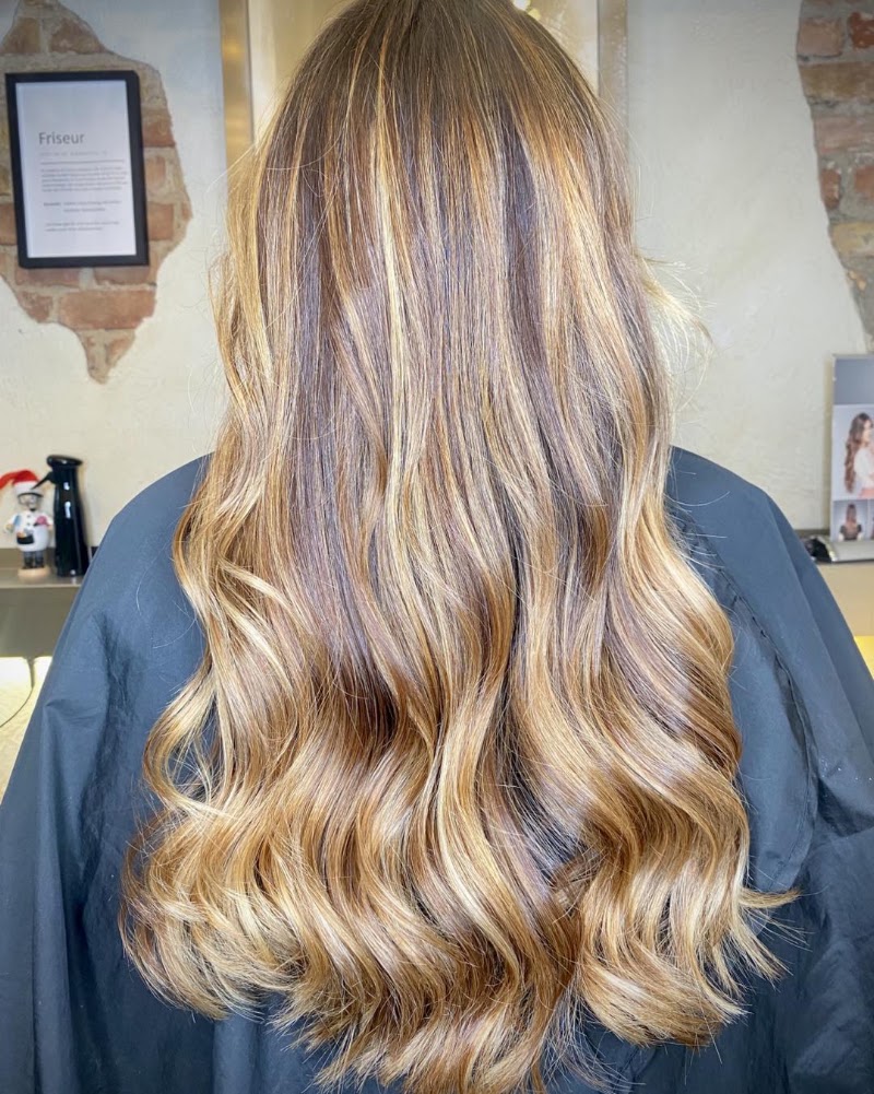 Friseur Gute Schnitte Salon Hair Nickel - Coiffure Berlin - OneBooking