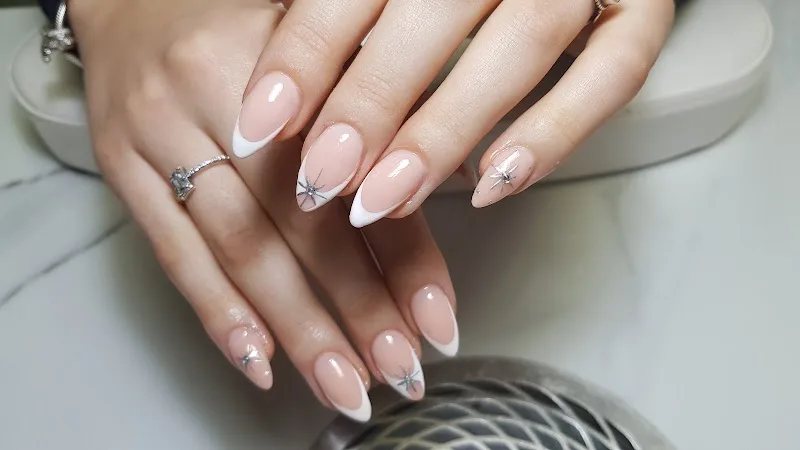 Pham Nails 27 - Brusselsesteenweg 27 Halle