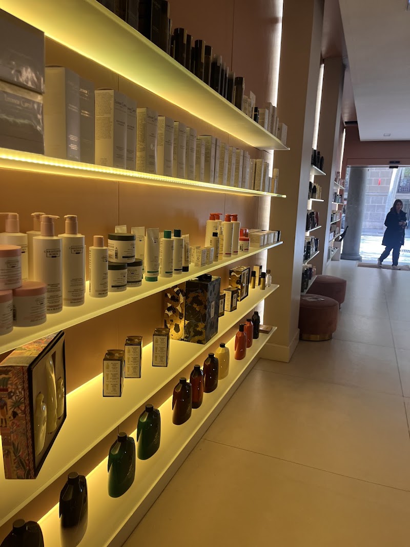 LE SALON Peluquería Unisex - Coiffure Barcelona - OneBooking