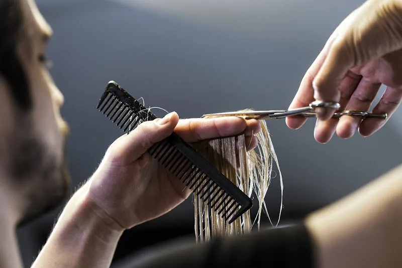 RUVOLO HAIRDESIGNER - Coiffure Catania - OneBooking