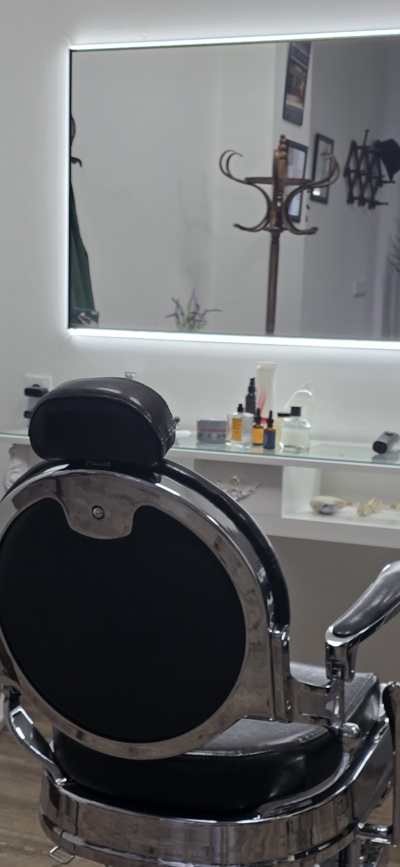 Peluquería Ferenc - Coiffure Cartagena - OneBooking