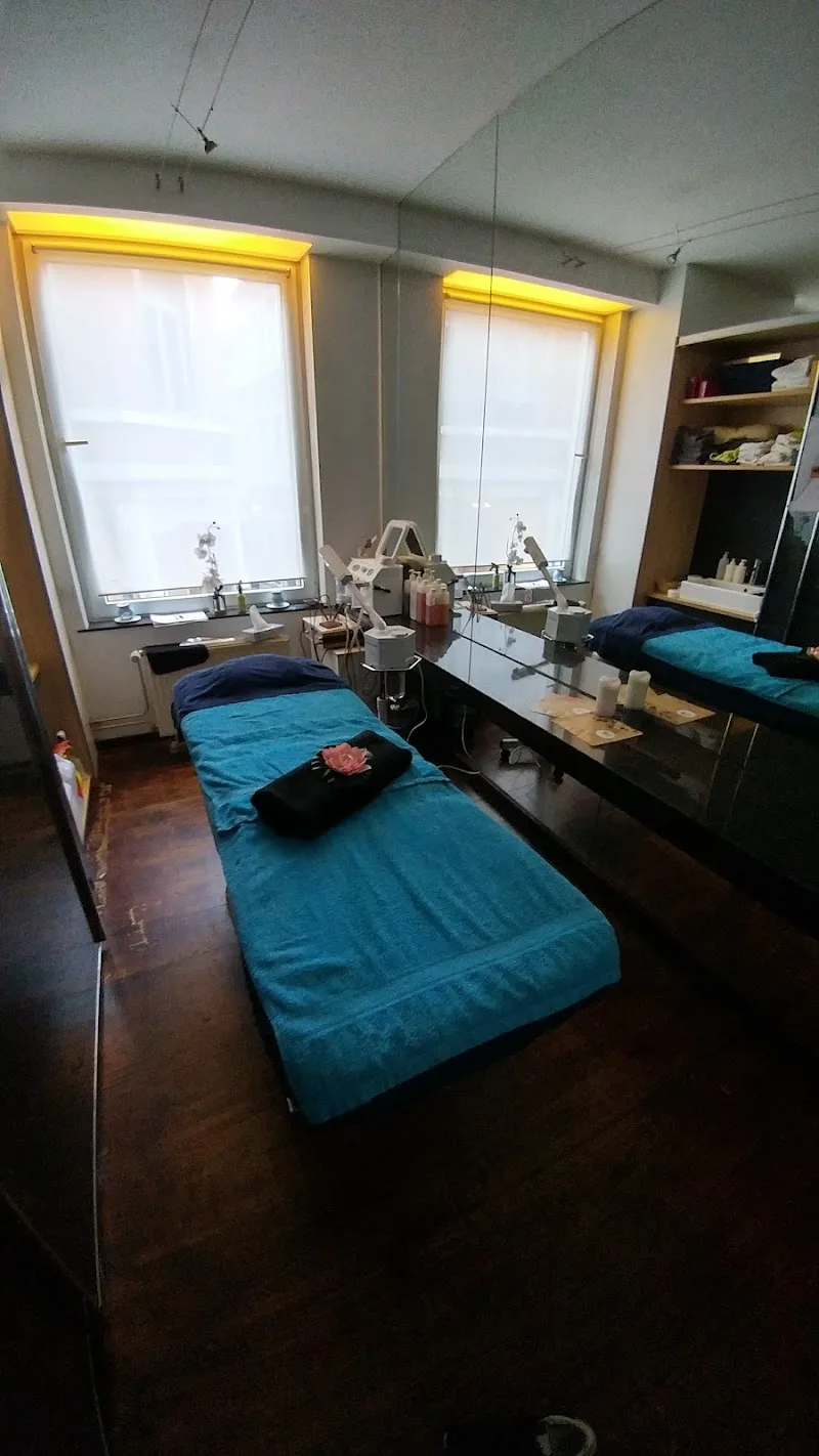 Losciuto / Gina - Institut de beauté Liège - OneBooking