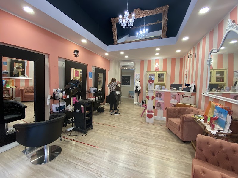 Valedò Hair Style · Parrucchiera Donna - Cagliari - Coiffure Cagliari - OneBooking
