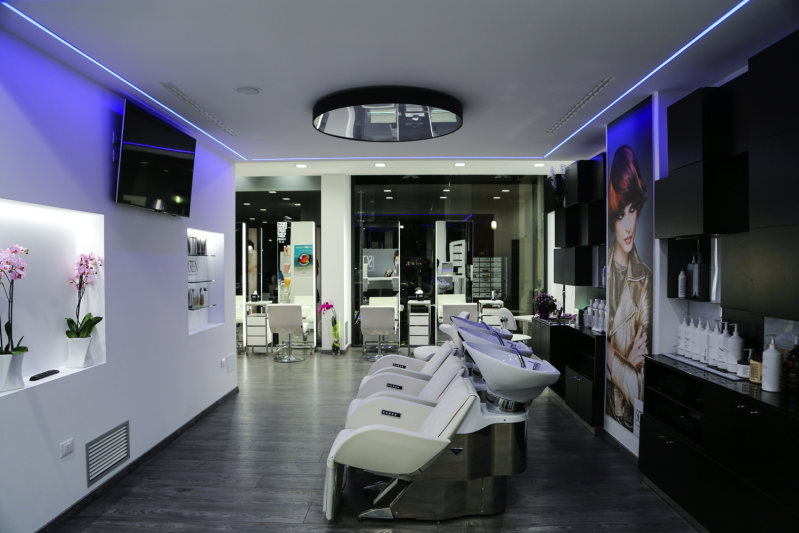 Tagliati x il Successo - Coiffure Forlì - OneBooking