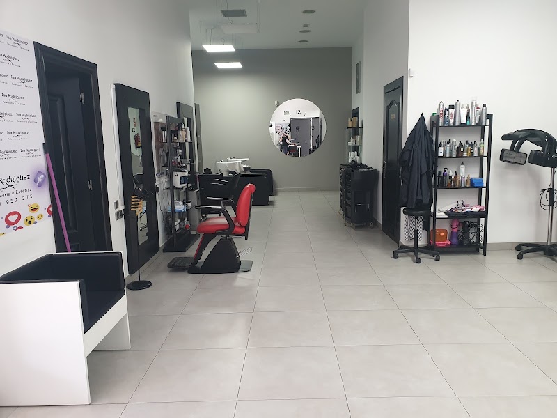 Isa Rodríguez Peluquería y estética - Coiffure Almería - OneBooking