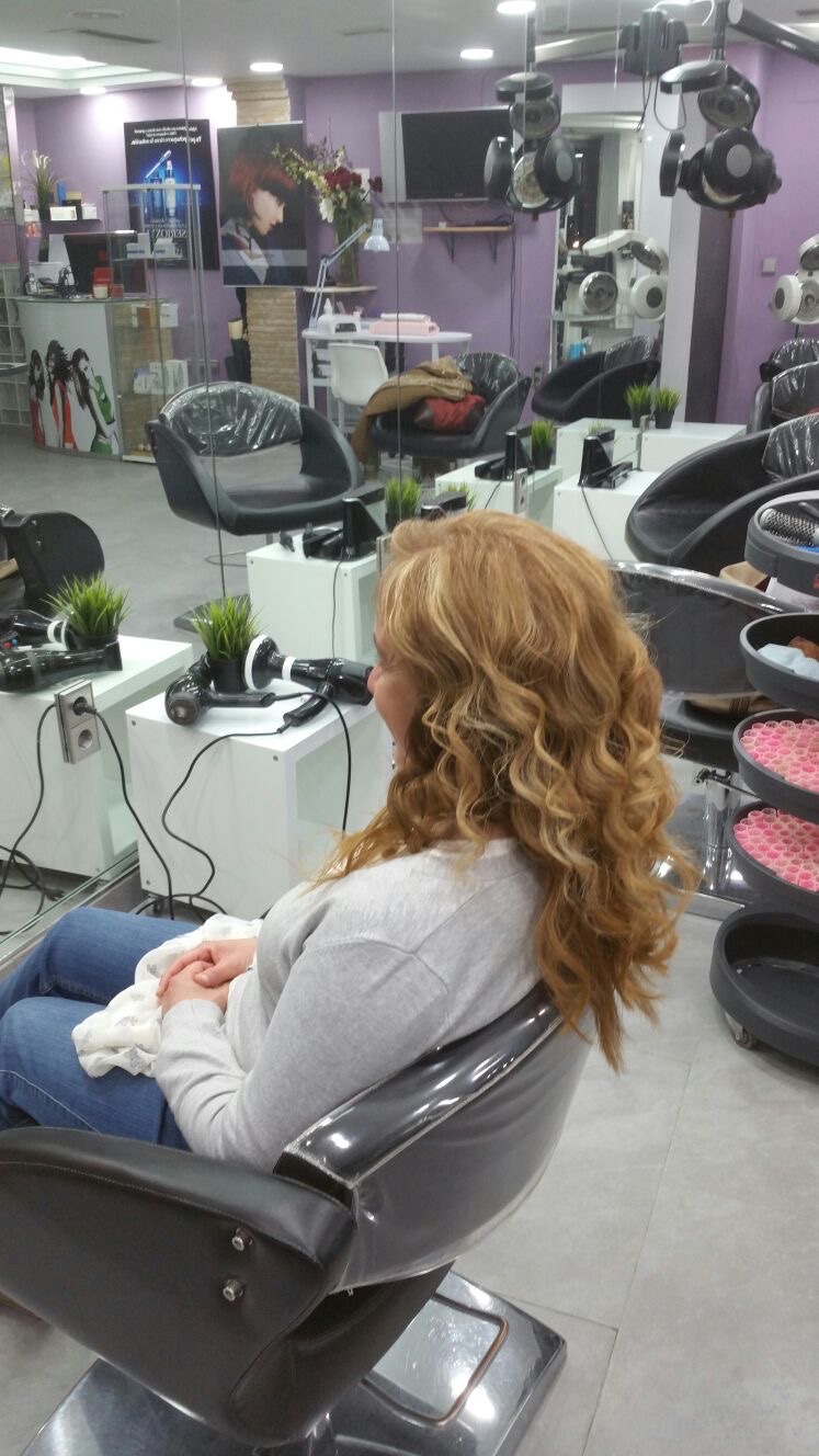 Salón Francesa Peluquería & Estética - Coiffure Cartagena - OneBooking