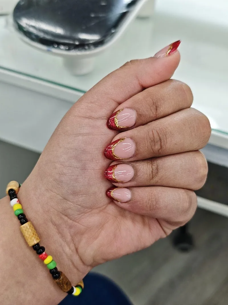 AURORA Beauty Nails - Manicura y pedicura en Bilbao
