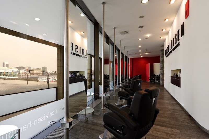 Friseur Nicolaisen Intercoiffure Hamburg - Ballindamm - Coiffure Hamburg - OneBooking