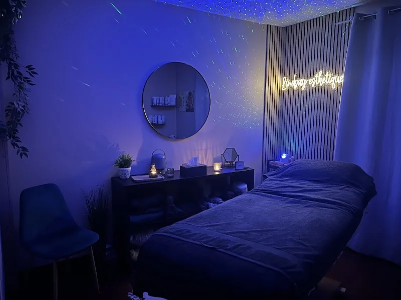 Lindsay esthetique - Massage La Louvière - OneBooking