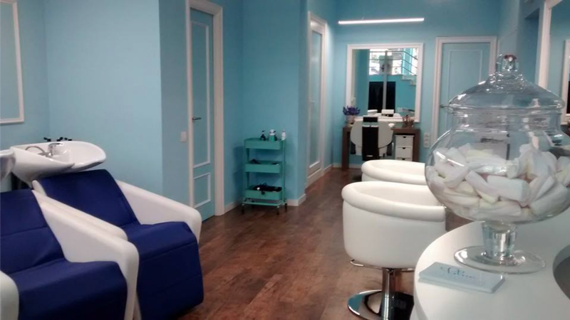 BLUE hairdressing Barcelona peluquería y estilismo - Coiffure Barcelona - OneBooking