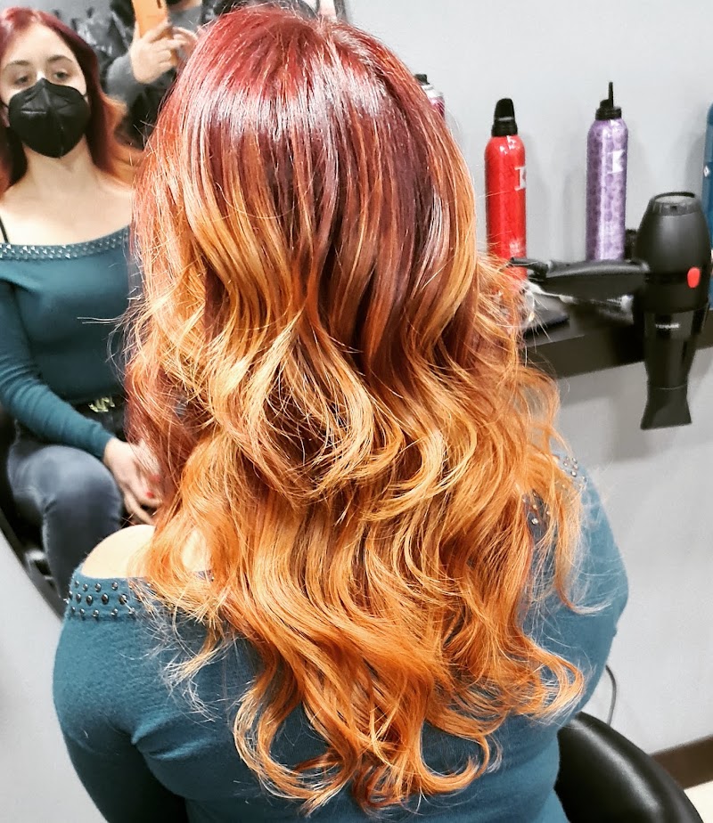 PR. Parrucchieri - Coiffure Giugliano In Campania - OneBooking
