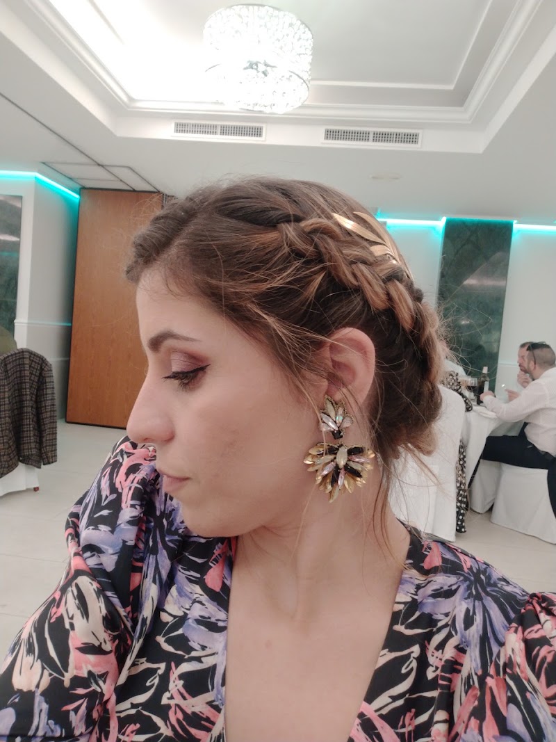 Peluquería Capri Peluqueros - Coiffure Almería - OneBooking