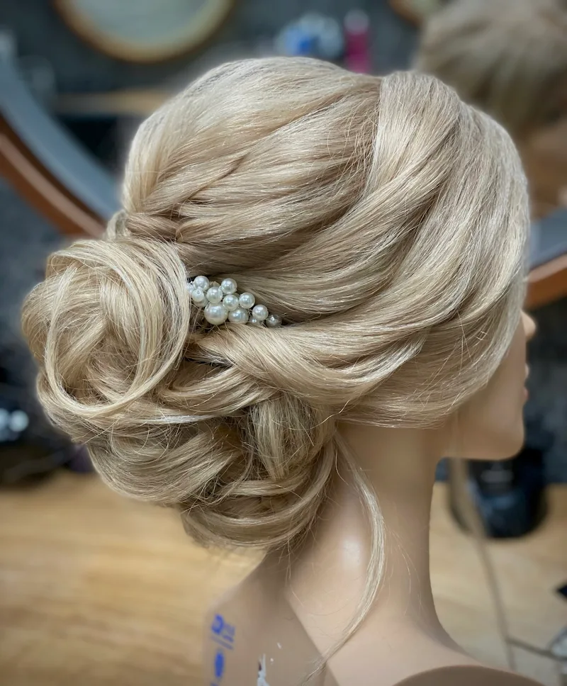 Hair Art Cologne - A & B Friseur GmbH - Coiffure Cologne - OneBooking