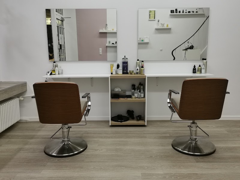 Hair Care & Day Spa - Coiffure Frankfurt Am Main - OneBooking