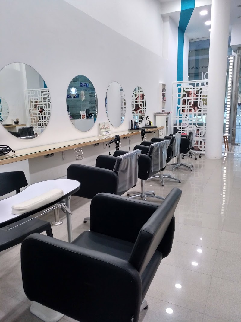 COOL Salón de peluquería y estética. - Coiffure Albacete - OneBooking