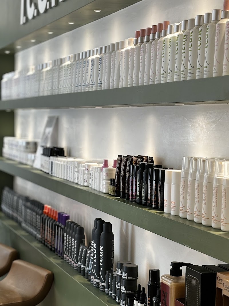 Andrea e Fiore - Coiffure Ferrara - OneBooking